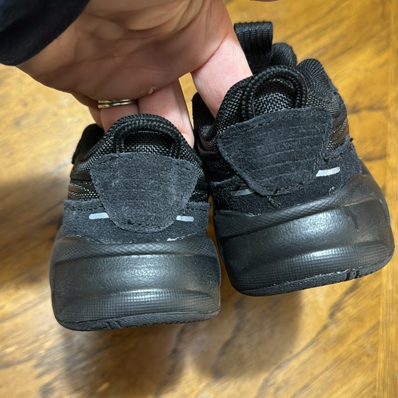 Lot of boys sneakers, Adidas and Puma infant size 5 - Picture 12 of 15